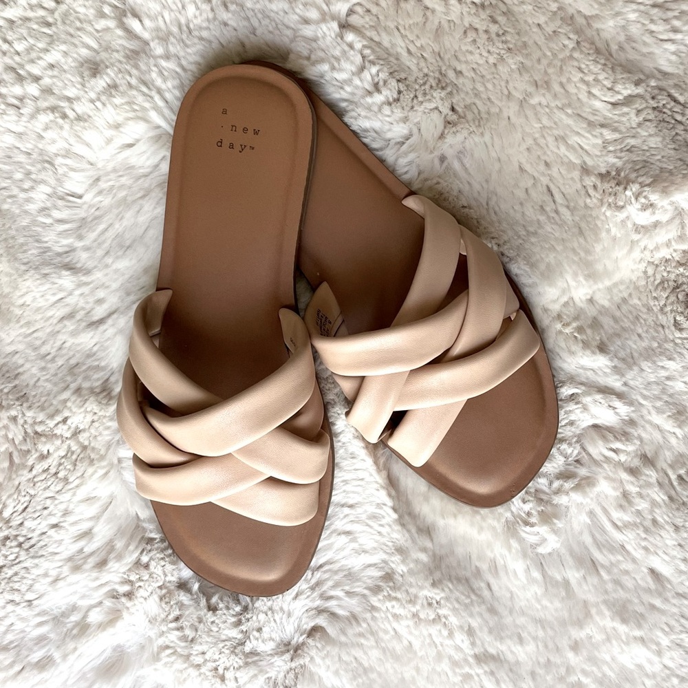 Sandals - Picture 3 of 5